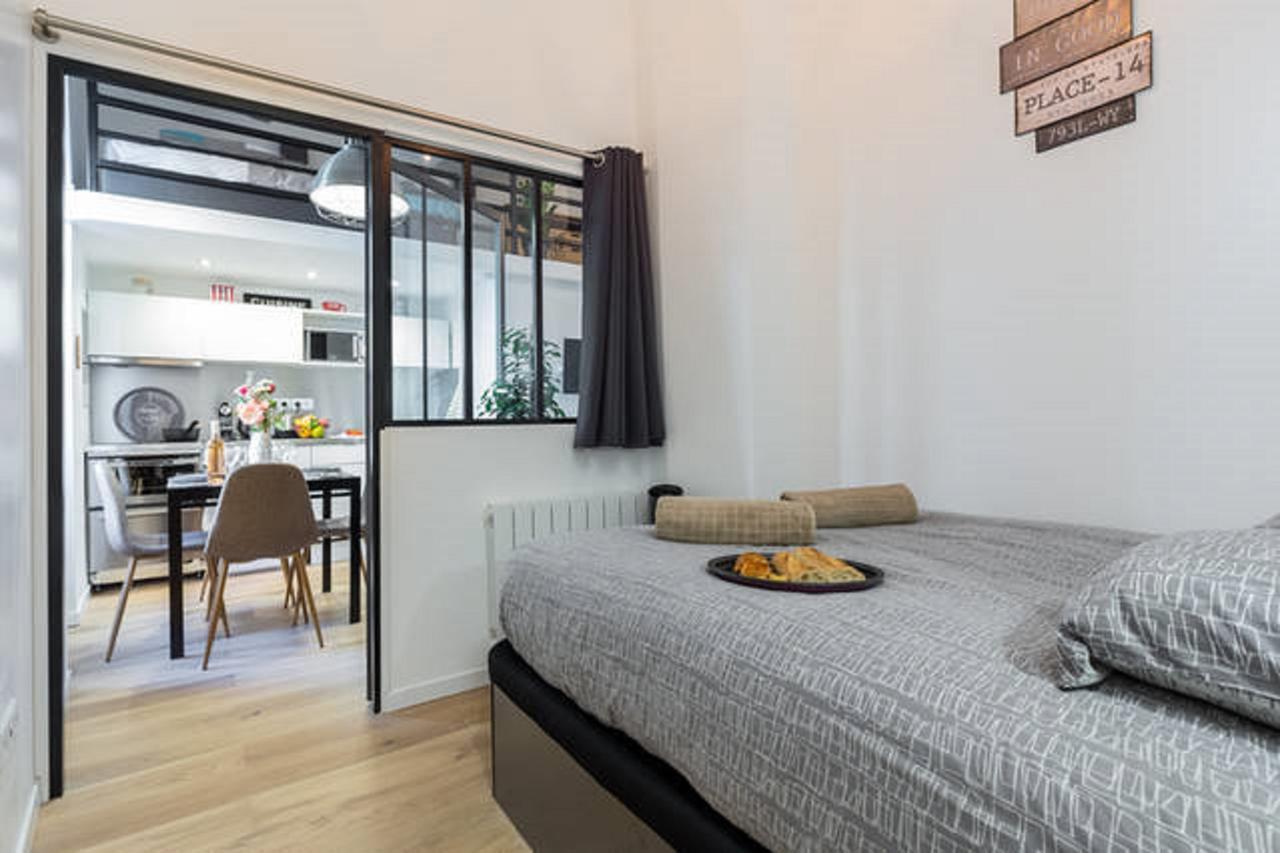 Angle Droit- Loft Charmant Et Atypique, Climatisation, Vieux-尼斯 外观 照片