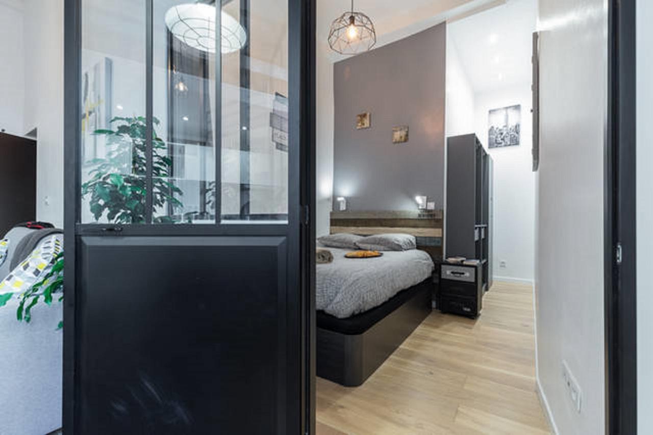 Angle Droit- Loft Charmant Et Atypique, Climatisation, Vieux-尼斯 外观 照片