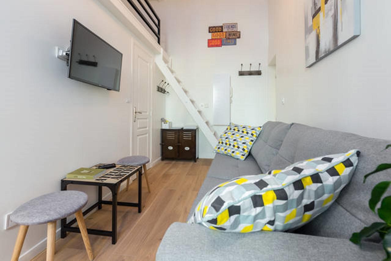 Angle Droit- Loft Charmant Et Atypique, Climatisation, Vieux-尼斯 外观 照片